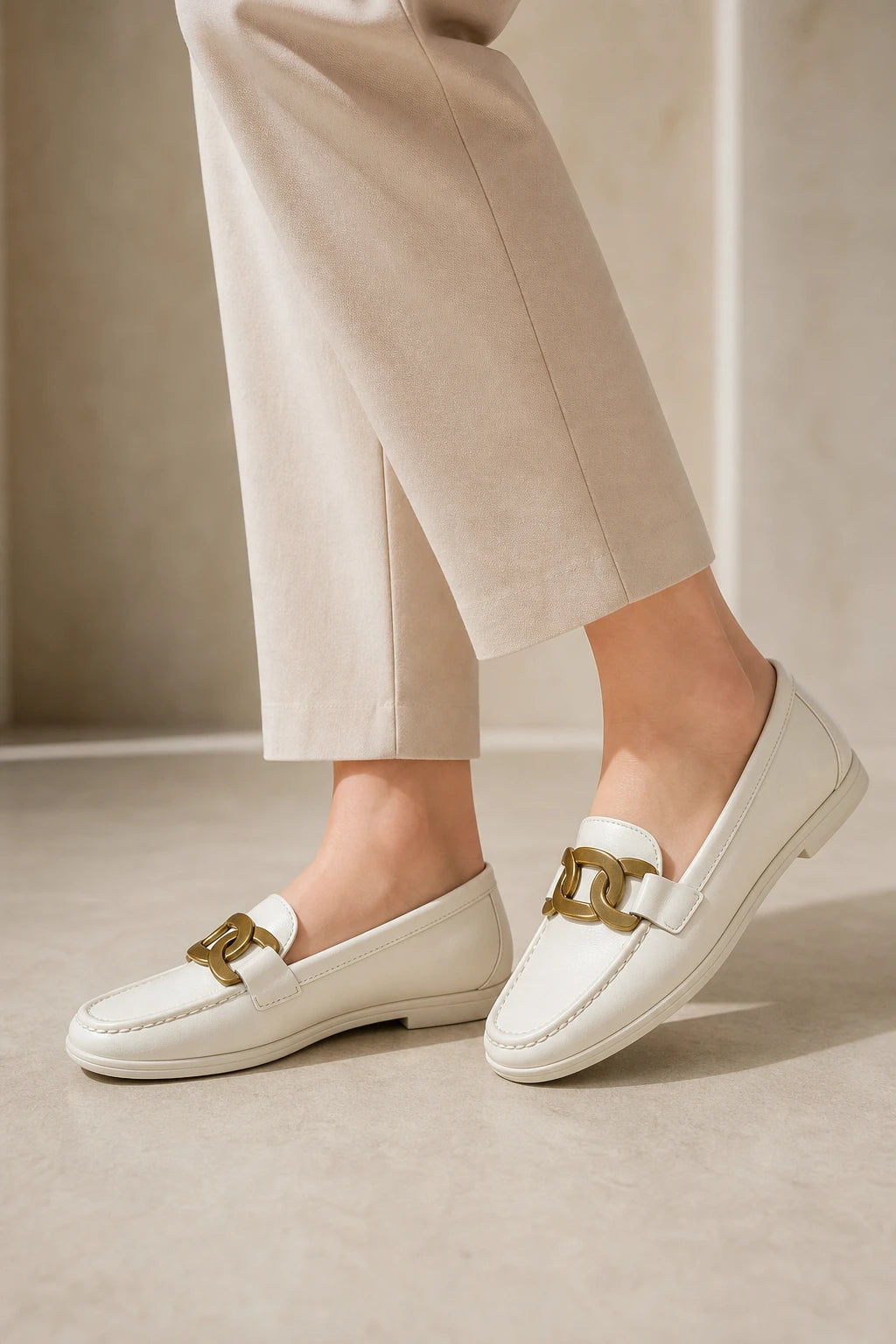 Mocasines Mujer De Cuero Con Cadena