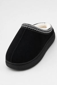 Pantuflas negras para mujer de felpa con bordado y suela antideslizante
