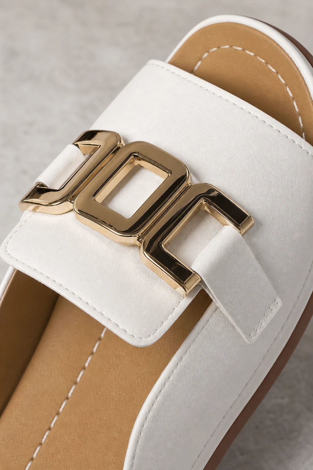 Sandalias Blancas Mujer Blanco Con Hebilla Dorada