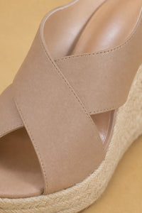 Sandalias Tacón Beige Cuña Tiras Cruzadas
