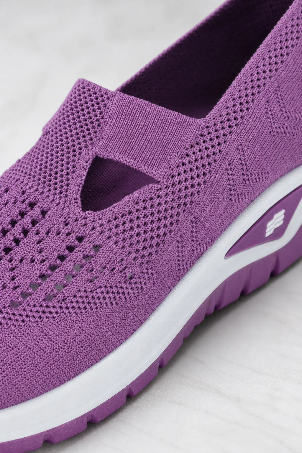 Zapatillas sin cordones para mujer de tejido de punto morado