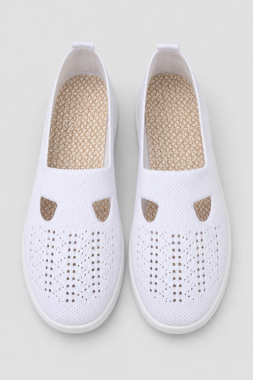 Zapatillas slip-on blancas de punto calado para mujer