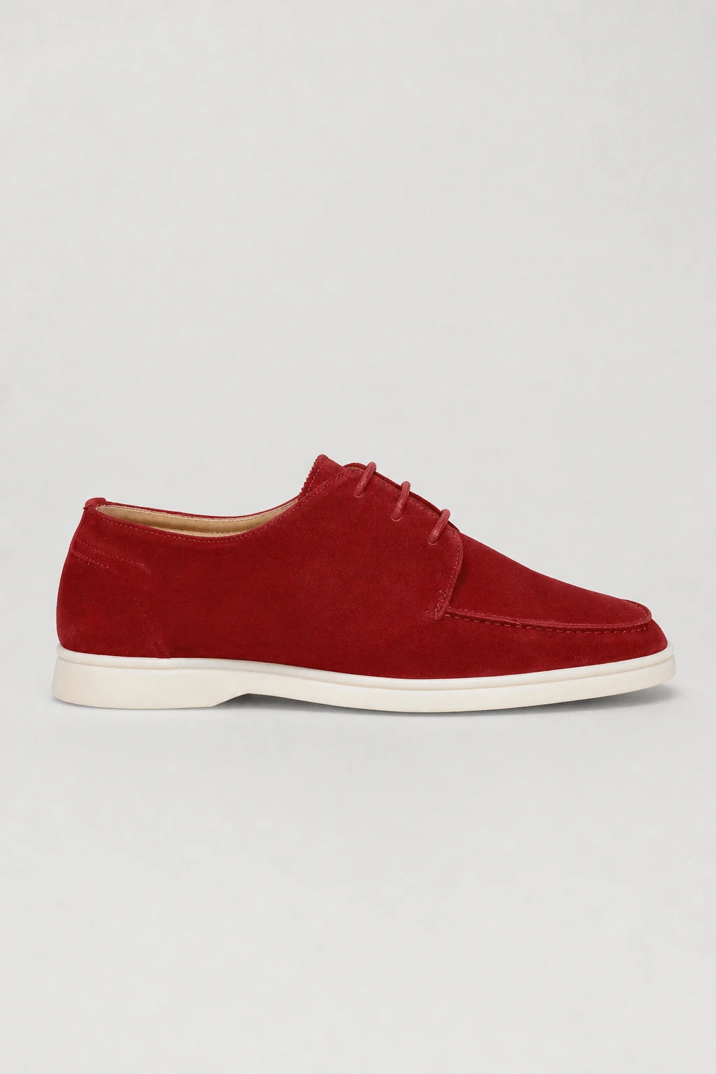 Zapatos Derby rojos de gamuza con cordones y suela blanca para hombre