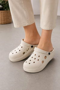 Zuecos Con Tacón De EVA Beige